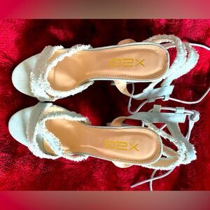 NWOT Denim Light Sandals With Straps Forever 21 Size 5.5